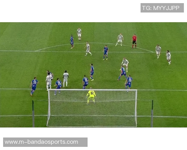 南京足球队在钻石联赛中的辉煌突破与欧冠征程全景回顾 南京足球队在钻石联赛中的辉煌突破与欧冠征程全景回顾